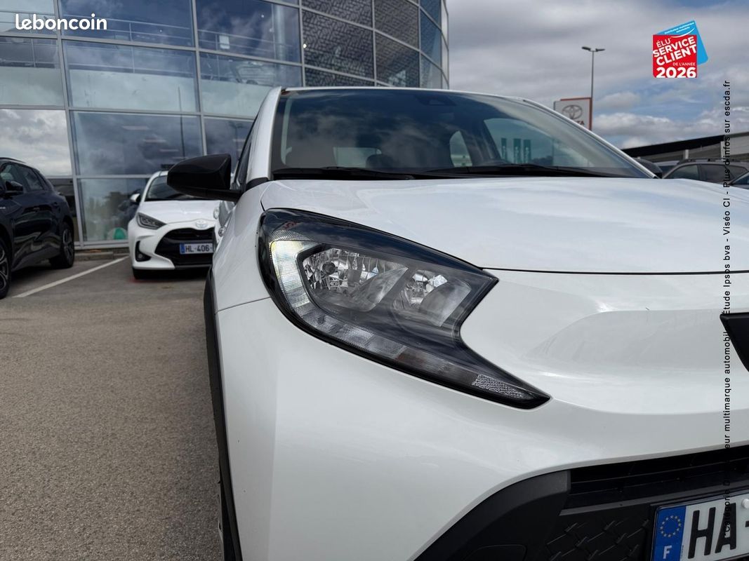 Toyota Aygo X 1.0 VVT-i 72ch Dynamic MY23 (image 13)