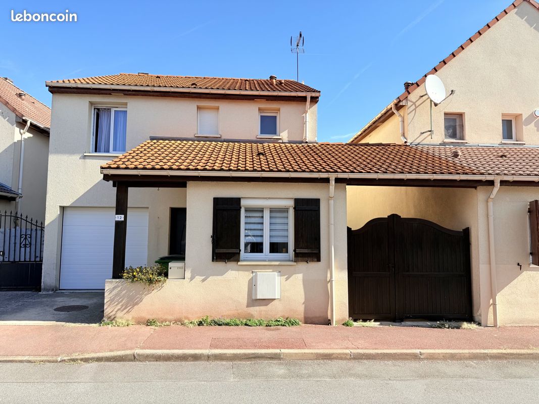 Maison 5 pièces 111 m² · à Tremblay-en-France · 111 m² · 329 000 €
