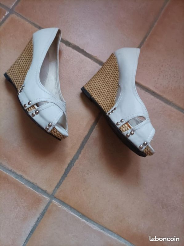 Chaussures talons compensés (image 2)