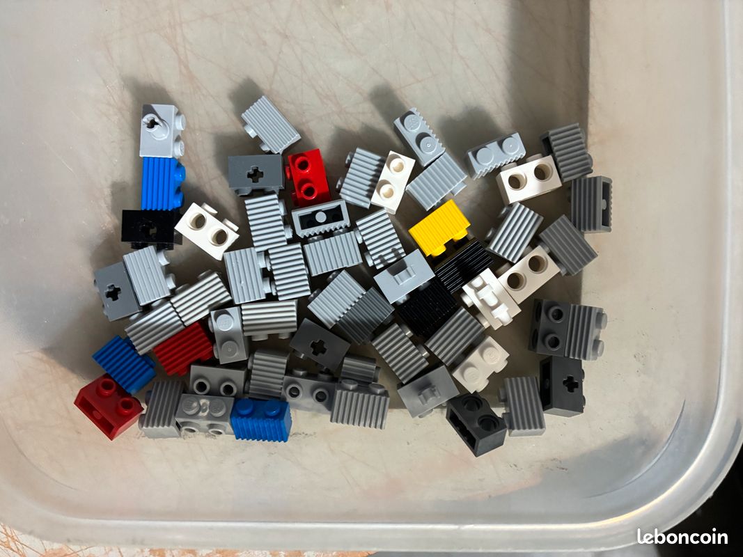 Lego vrac brique 1x2 modifiée (v32) (image 1)