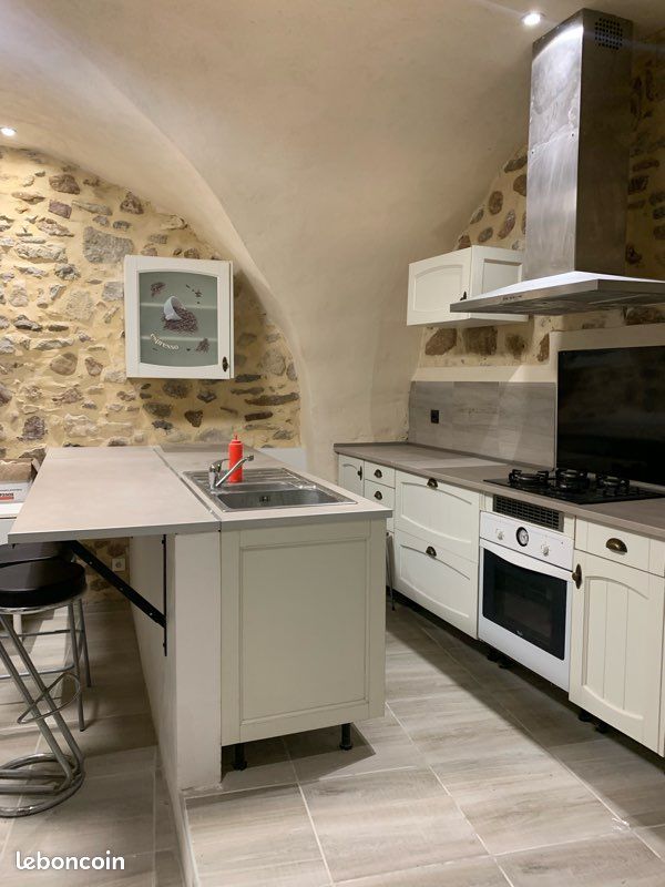 Maison 5 pièces 115 m² · à Allègre-les-Fumades · 115 m² · 169 000 €