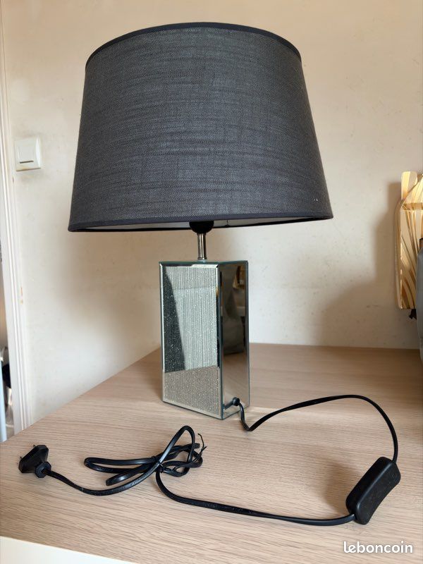Lampe à poser grise / miroir (image 1)