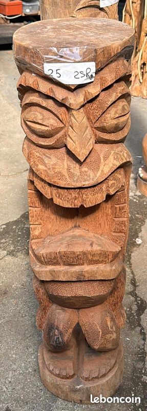 Statue totem Tiki 100 cm en bois de cocotier choix et rapport qualité prix imbattables (image 1)