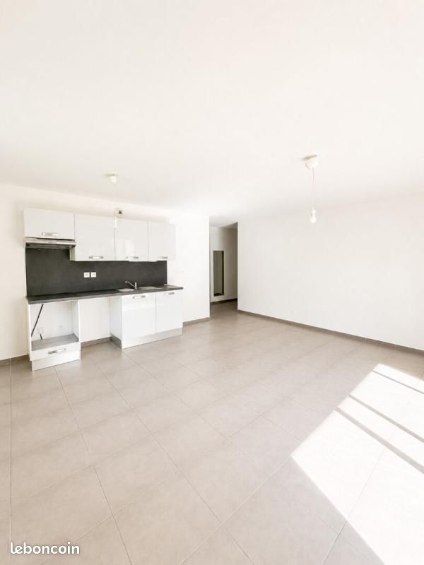 Appartement 3 pièces 64 m² · à Aix-en-Provence · 64 m² · 289 000 €