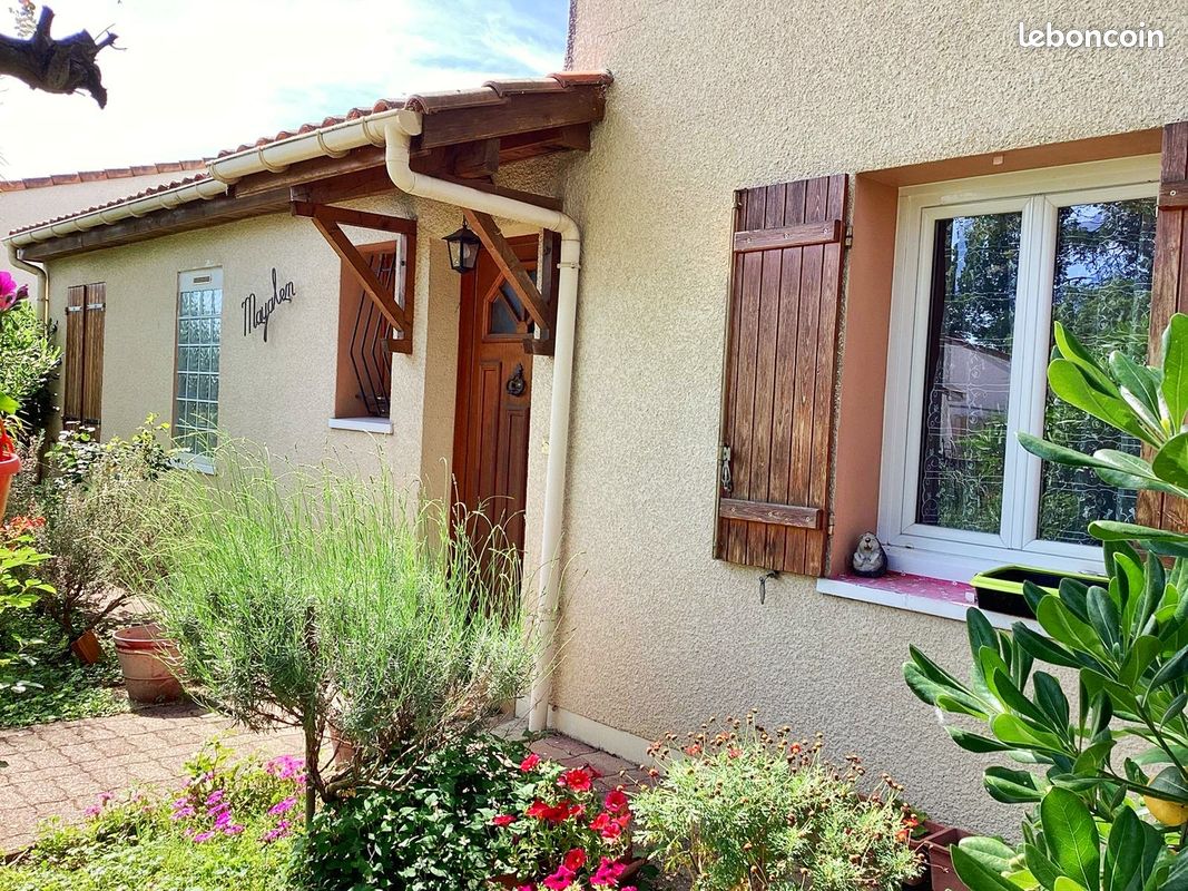 Maison 4 pièces 112 m² · à Bon-Encontre · 112 m² · 220 000 €