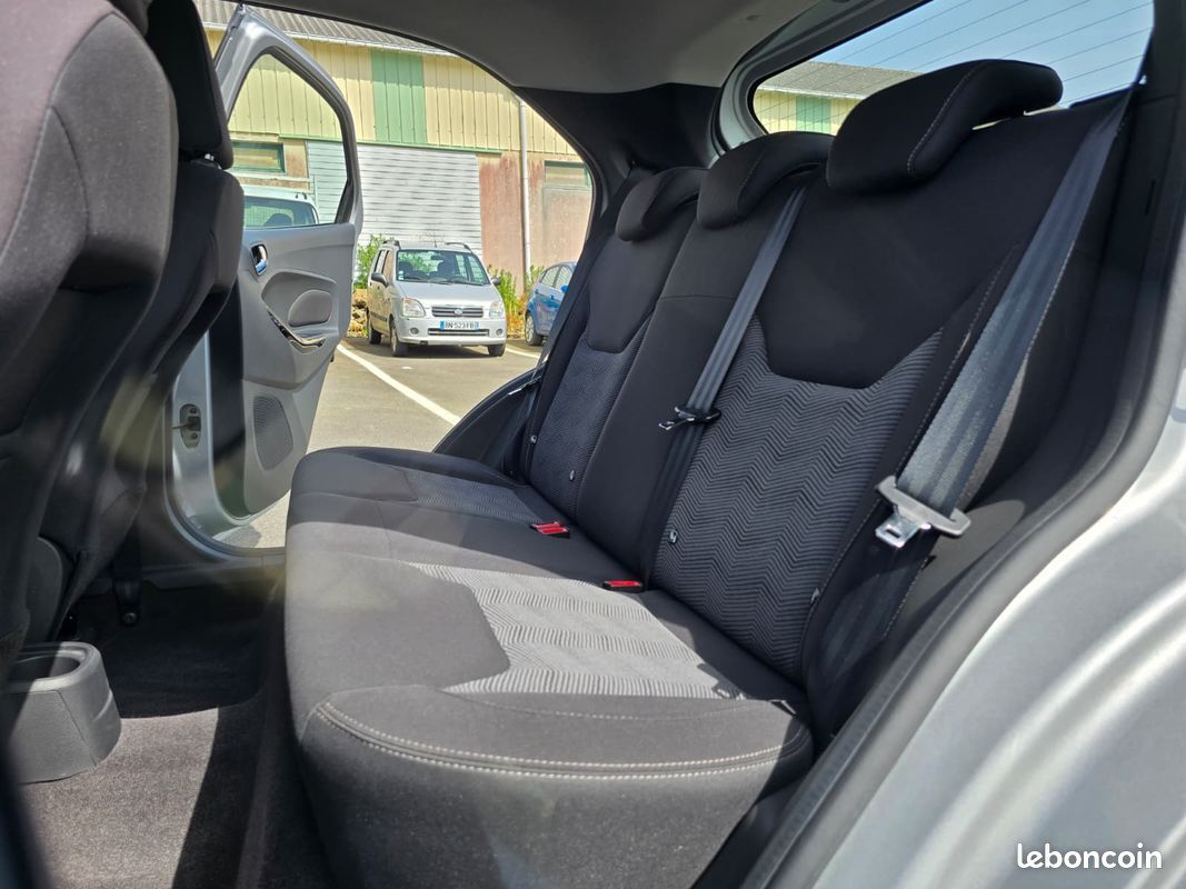 Ford ka+ ultimate 1.2 85 ch (image 8)
