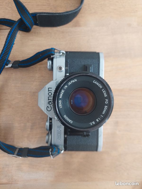 Appareil Photo Canon AE-1 Argenté Avec Objectif 50mm - état Fonctionnel