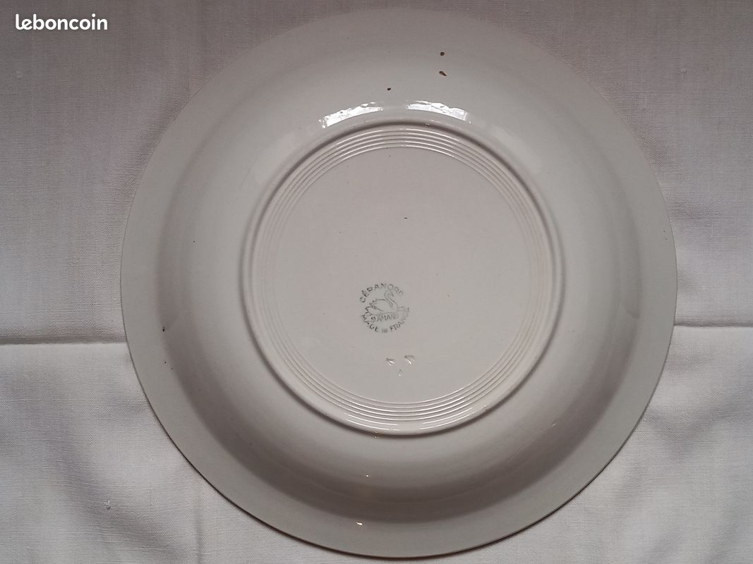 PLAT ANCIEN ST AMAND modèle CÉRANORD D= 32cm ( v photos (image 2)