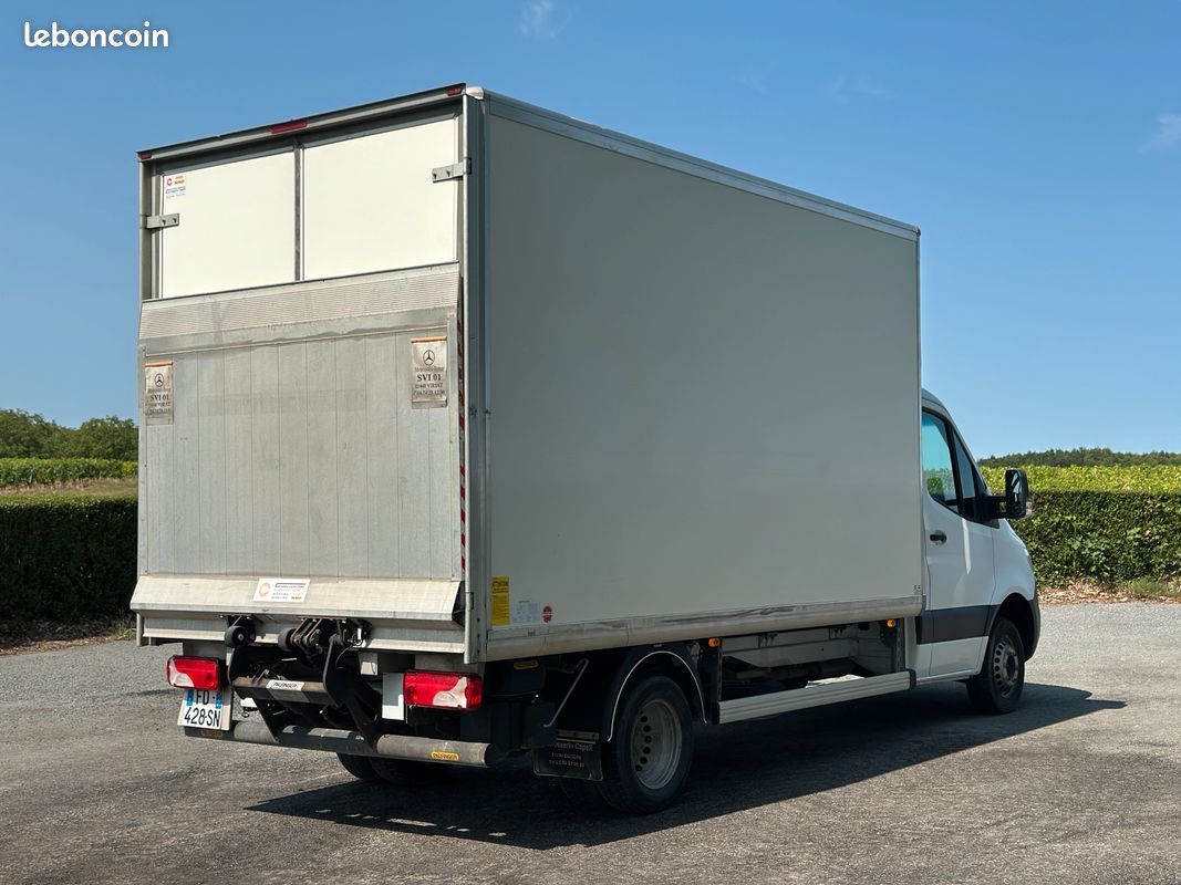 19 Tonnes Camion Porteur Hayon Camion Porteur 19 Tonnes Occasion