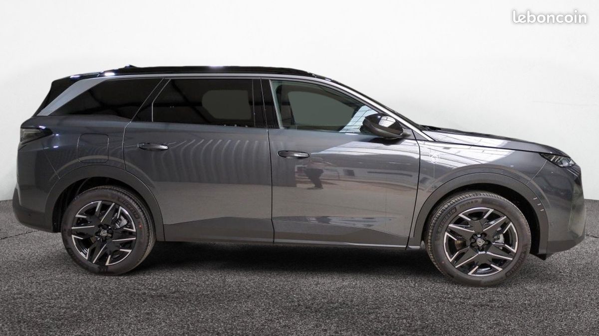 PEUGEOT 5008 HYBRID 145CH E-DCS6 7PL GT | TOIT PANO - CAM 360 - HAYON ELEC - SIEGES AV + VOLANT CHAUFf (image 19)