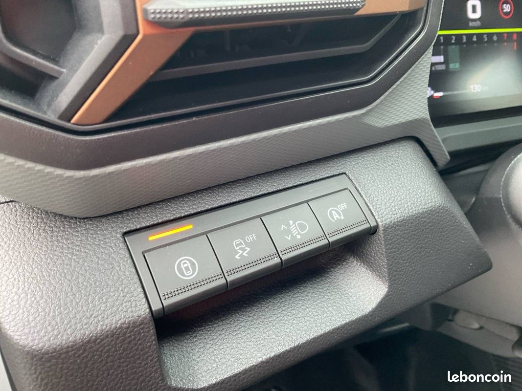 DACIA Duster Mild Hybrid 130 4x4 Extreme (image 24)
