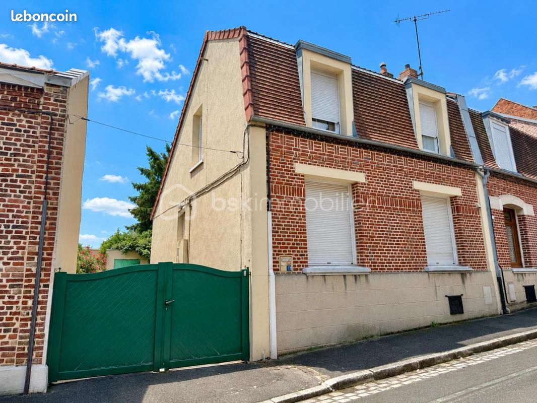 Maison 4 pièces 135 m² · à Amiens · 135 m² · 256 000 €