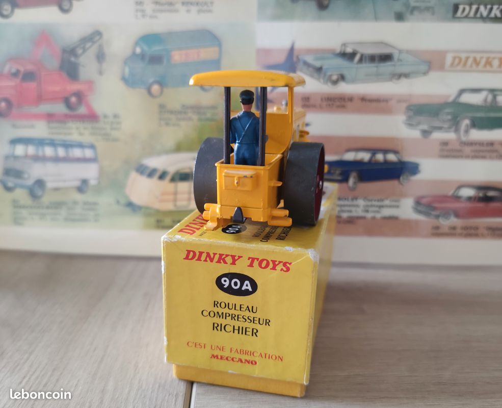 DINKY TOYS : Rouleau compresseur Richier, réf. 90A, échelle 1