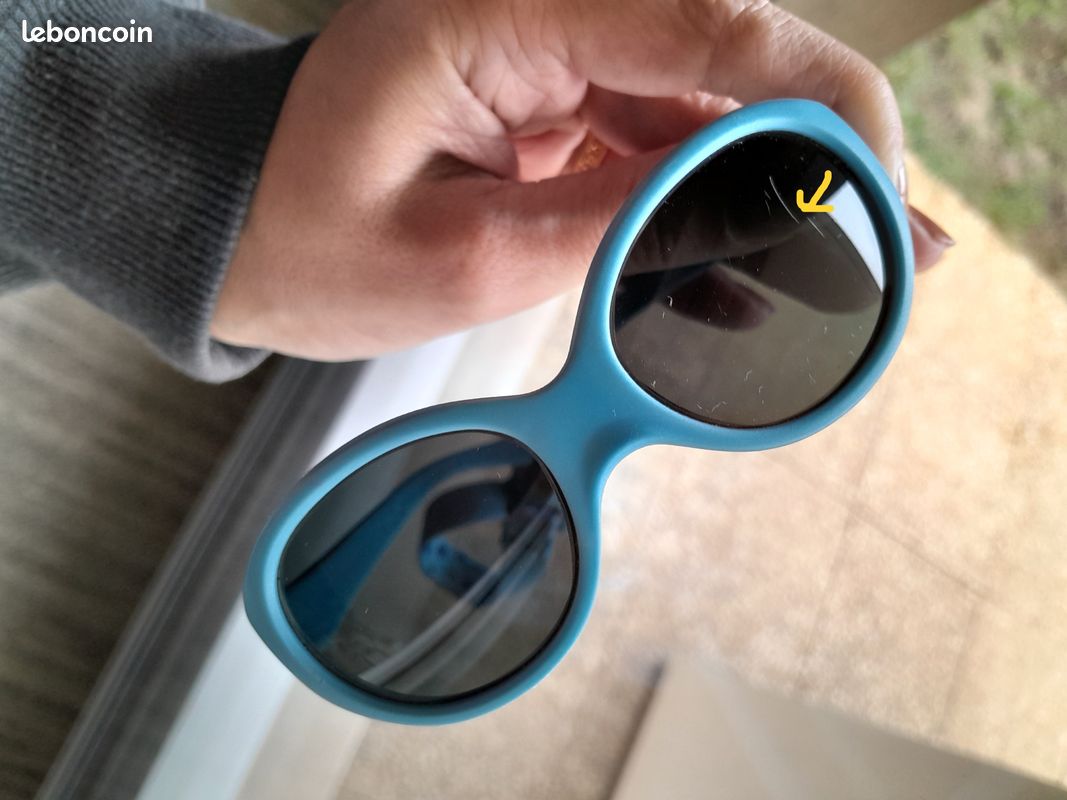 Lunette de soleil bébé Decathlon Quechua catégorie Équipement bébé