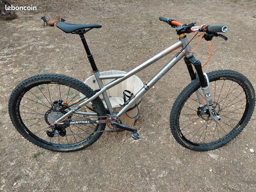 VTT Leon titane (image 1)