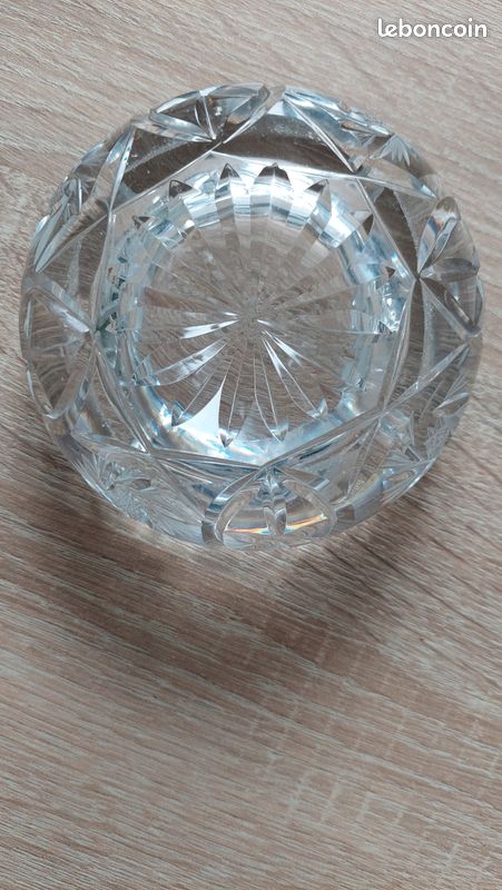 Cendrier en cristal (image 2)