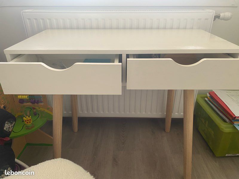Bureau (image 3)