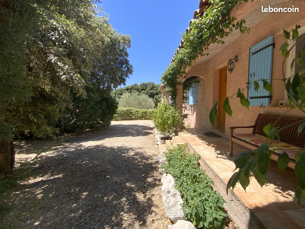 Maison 4 pièces 100 m² · à Uzès · 100 m² · 450 000 €