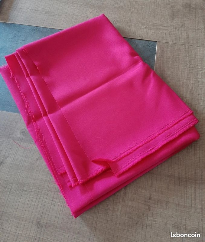 Grand coupon de tissu Burlington infroissable (image 1)