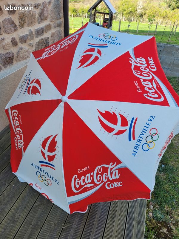 Très belle bouteille COCA Cola BLACK - Souvenirs d'Autrefois