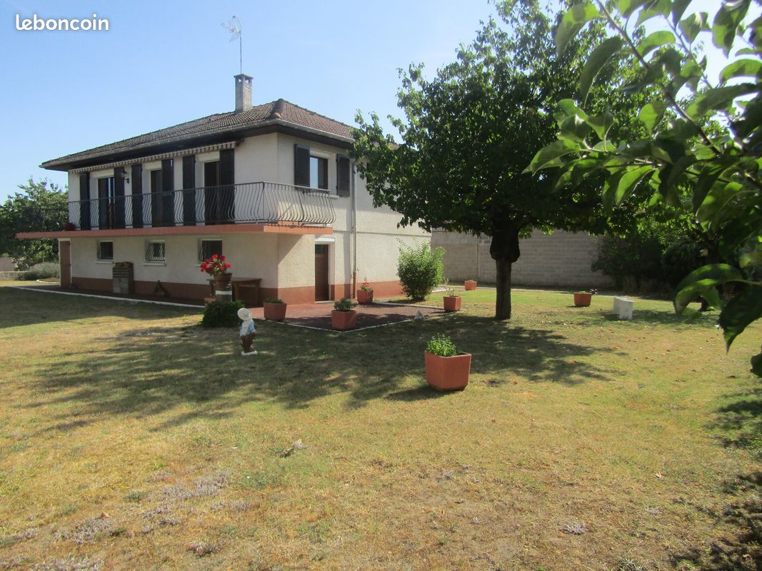 Maison 5 pièces 81 m² · à Villerest · 81 m² · 270 000 €