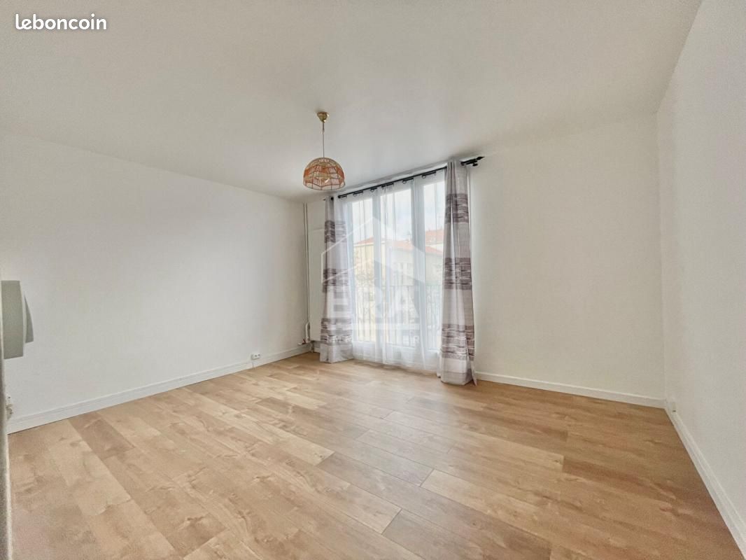 Appartement 2 pièces 49 m² · à Maisons-Alfort · 49 m² · 1 305 €/mois