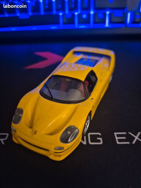 LOT DE 4 Ferrari 1/43 EUR 16,00 - FR
