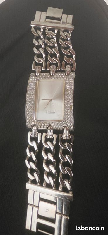 Montre argentée GUESS (image 1)