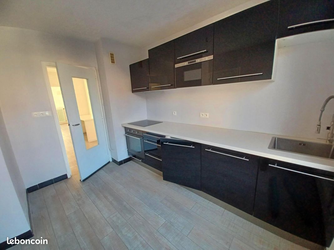 Appartement 3 pièces 63 m² · à Aurillac · 63 m² · 675 €