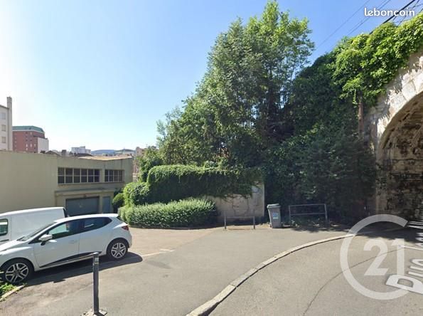 Parking 12 m² · à Saint-Étienne · 12 m² · 65 €/mois