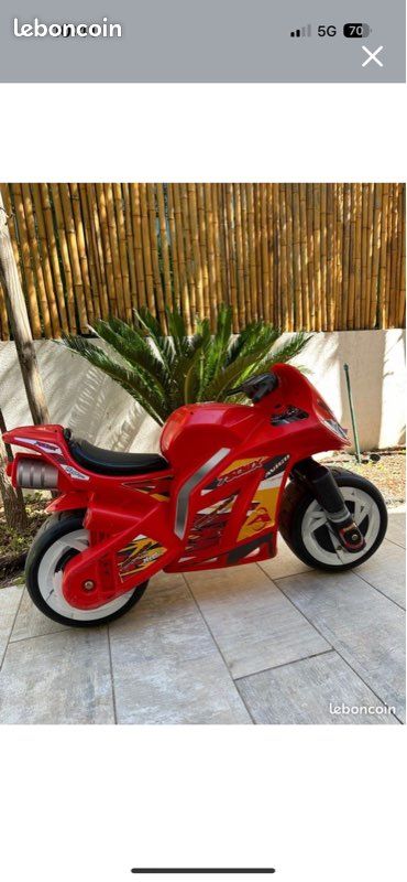 Grande moto rouge porteur (image 3)