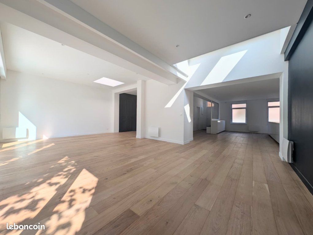 Maison 8 pièces 210 m² · à Marquette-lez-Lille · 210 m² · 567 000 €