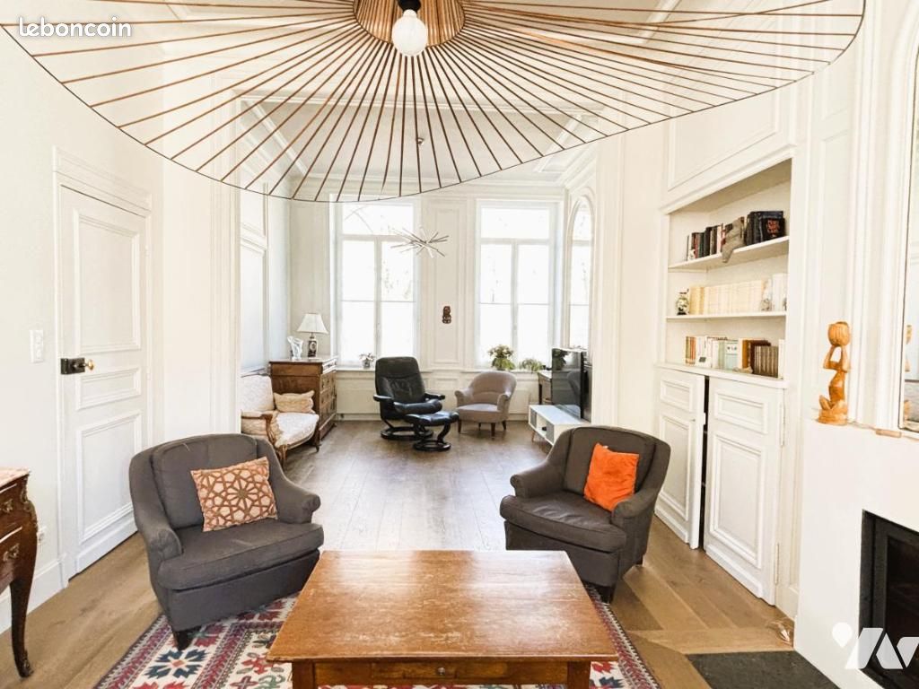 Maison 8 pièces 244 m² · à Lille · 244 m² · 1 115 000 €