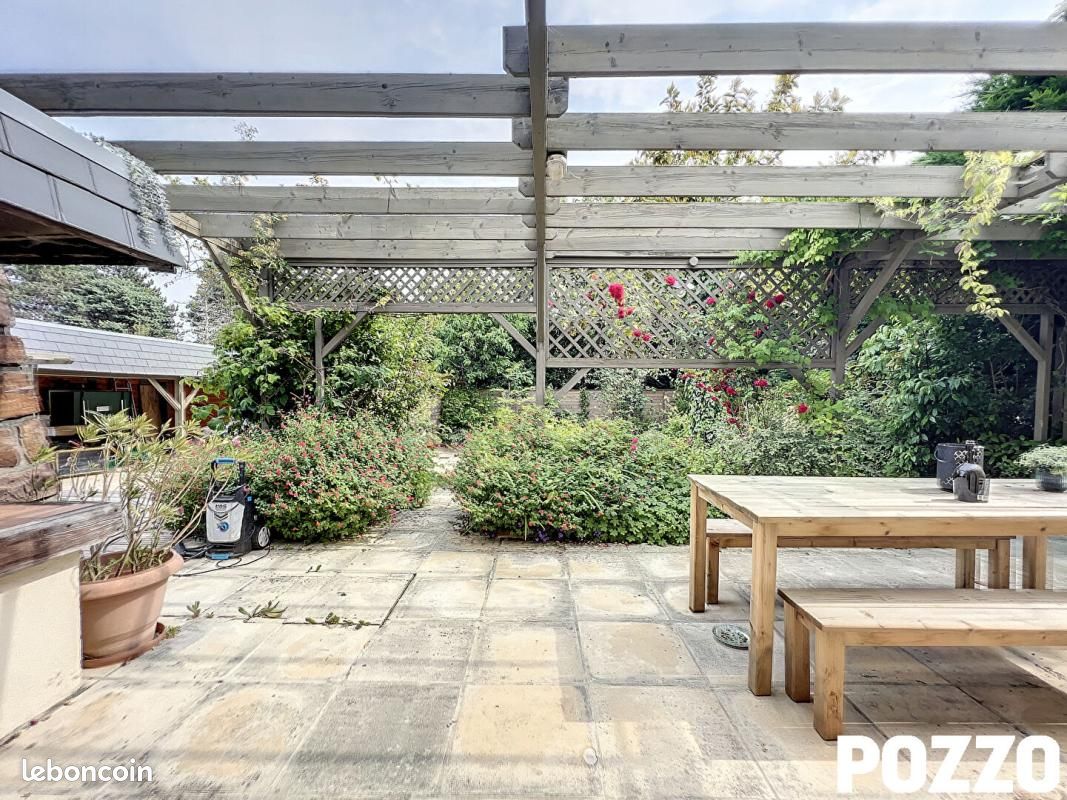 Immeuble 10 pièces 241 m² · à Caen · 241 m² · 1 200 000 €