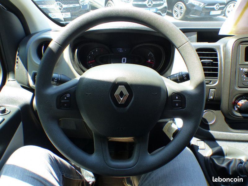 Renault TRAFIC III COMBI L1 1.6 DCI 125CH ENERGY LIFE 9 PLACES (image 22)