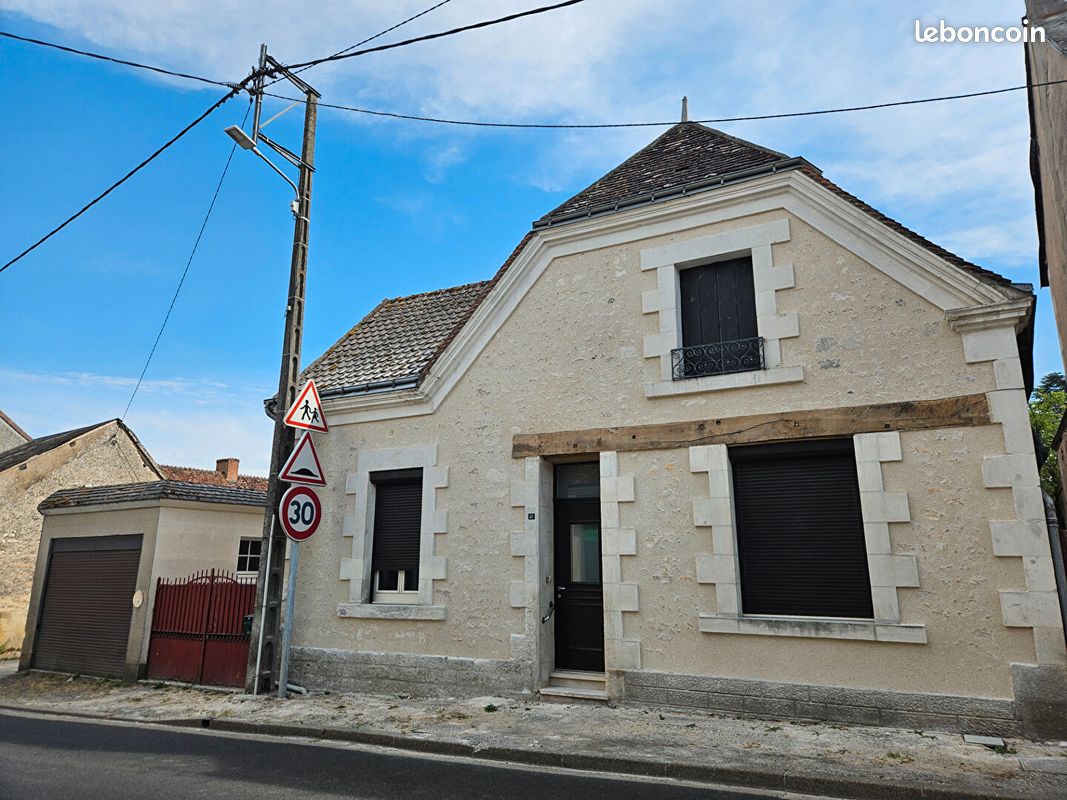 Maison 6 pièces 134 m² · à Azay-le-Ferron · 134 m² · 950 €/mois