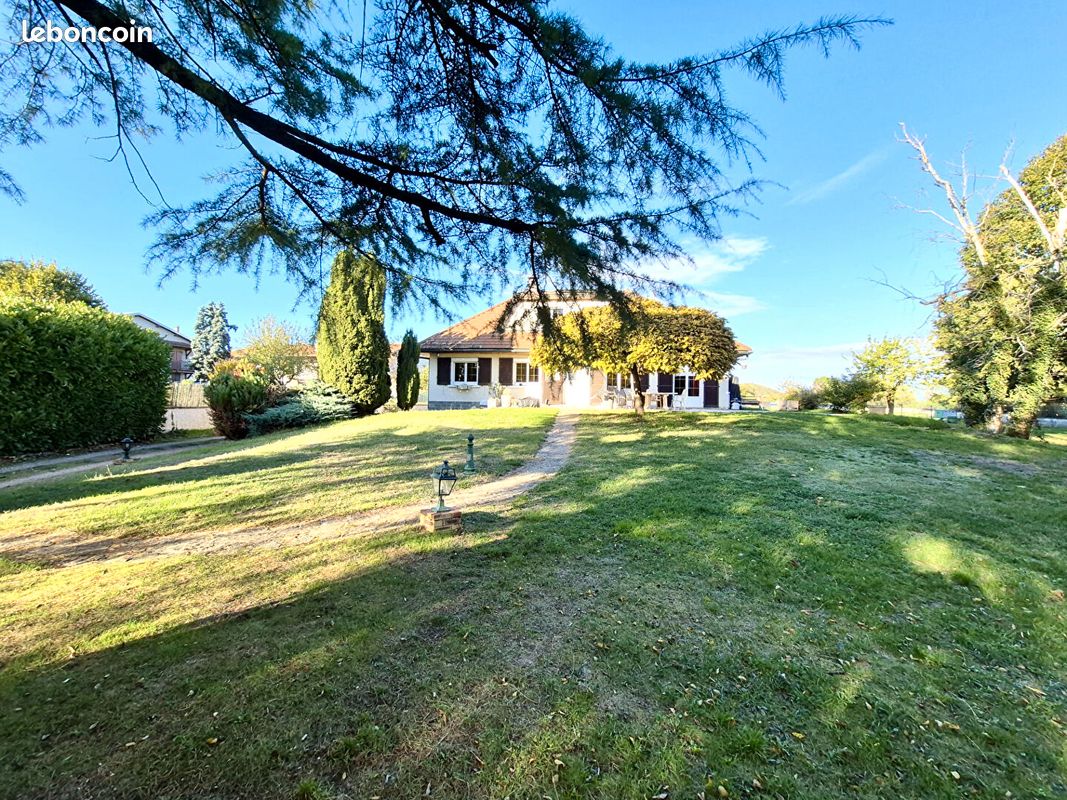 Maison 5 pièces 141 m² · à Bourg-Saint-Christophe · 141 m² · 460 000 €