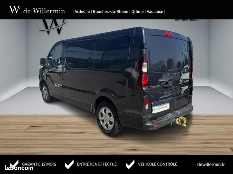 Renault Trafic III Fourgon L1H1 2T8 Grand Confort 2.0 150 ch BVA6 (image 2)