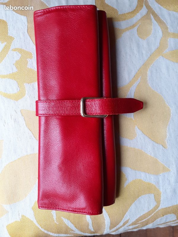 Pochette de voyage cuir rouge LANCEL (image 1)