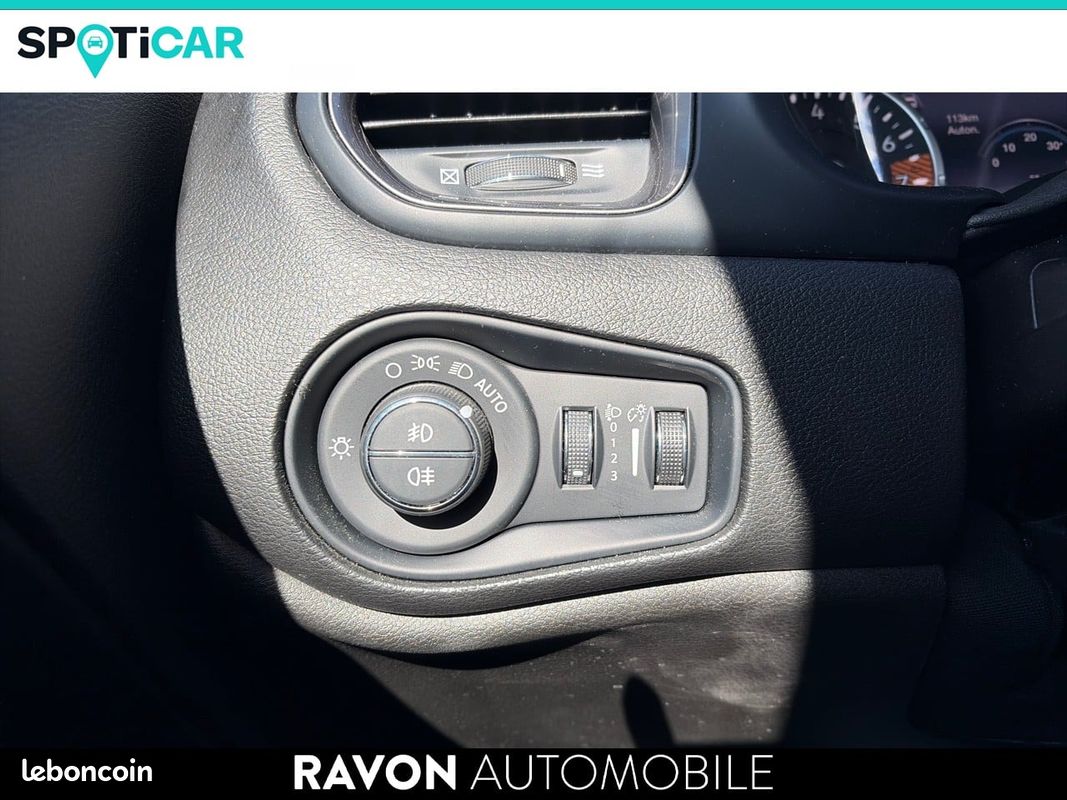 JEEP Renegade 1.5 Turbo T4 130 ch BVR7 e-Hybrid Limited (image 18)