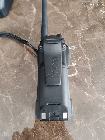 Emetteur - Récepteur portable ICOM IC-A25CE 8.33 KHZ