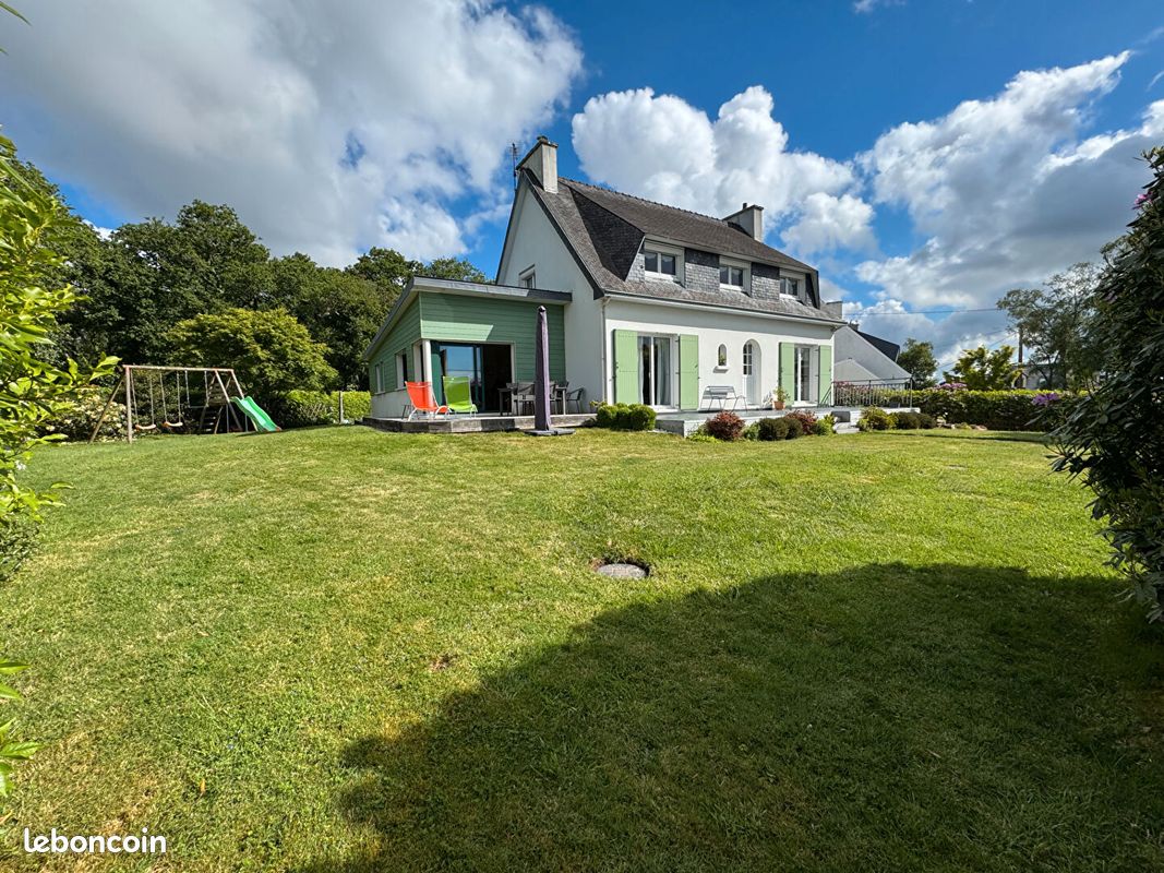 Maison 7 pièces 172 m² · à Saint-Évarzec · 172 m² · 470 000 €