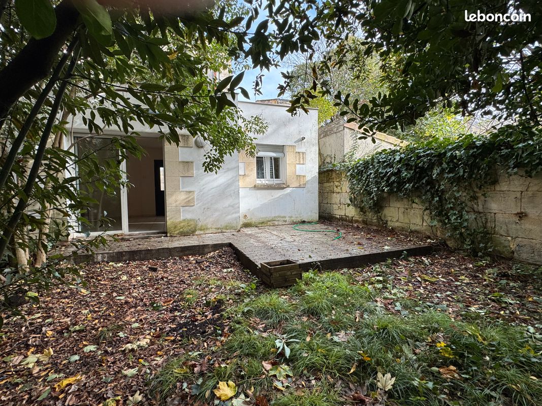 Maison 2 pièces 40 m² · à Bordeaux · 40 m² · 895 €