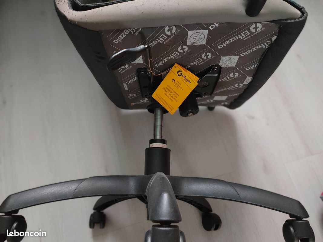 Chaise informatique (image 1)