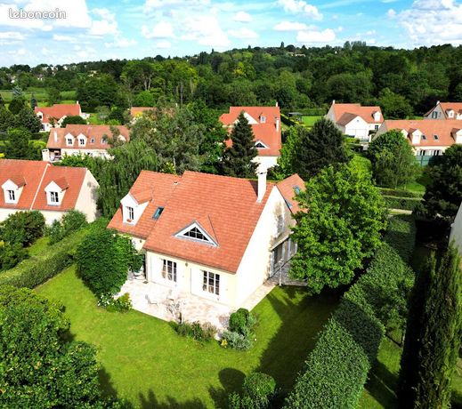 Maison 7 pièces 227 m²