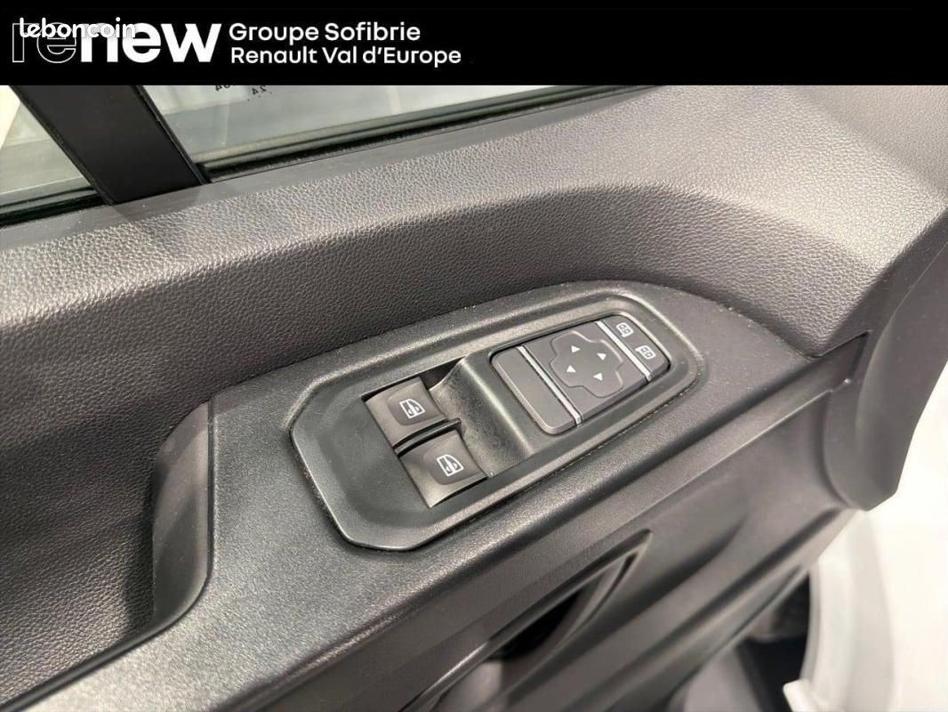 Renault Trafic FOURGON FG BLUE DCI 130 L1H1 3T GSR2 ADVANCE (image 12)