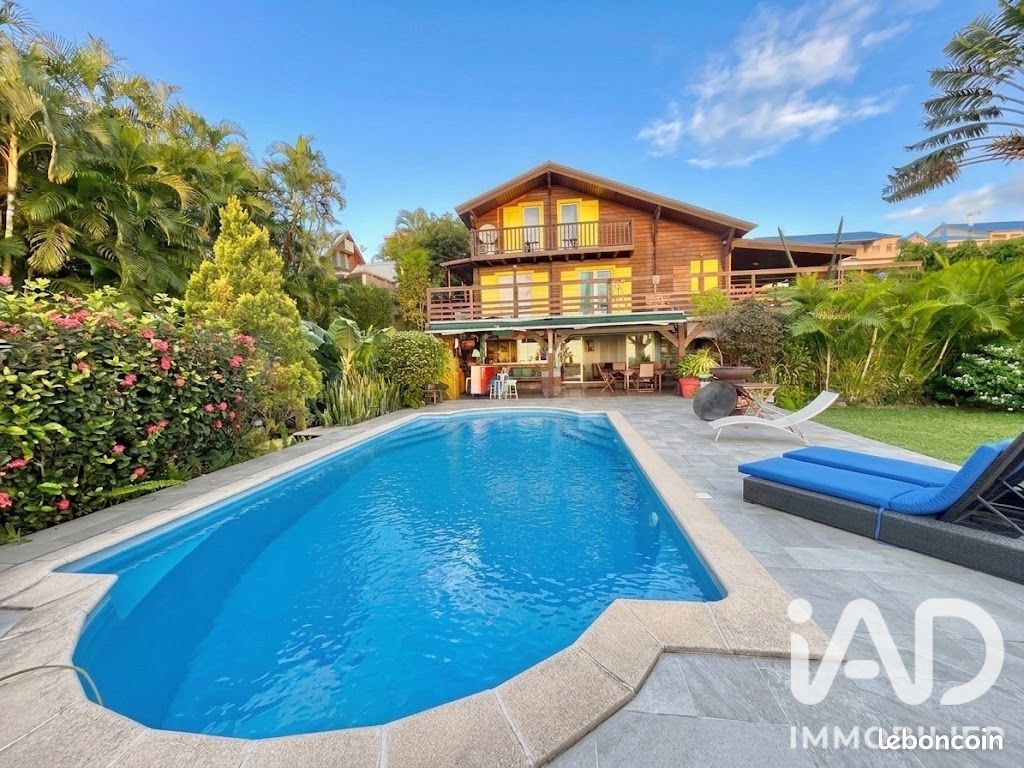 Maison 6 pièces 225 m² · à La Possession · 225 m² · 789 000 €
