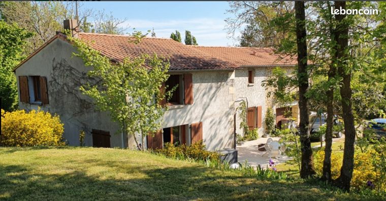 SANSAIS 79270 - BELLE MAISON ANCIENNE MARAIS POITEVIN (La Garette)