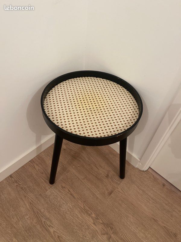 Table d’appoint (image 2)
