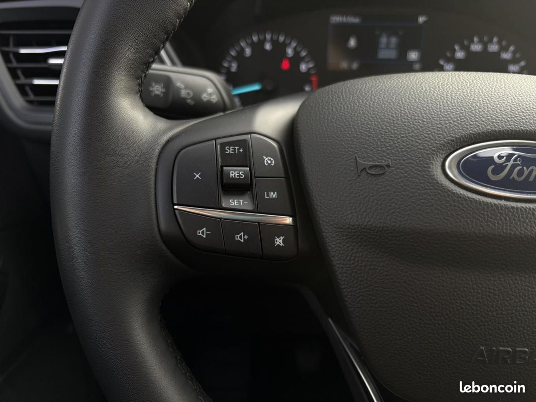 FORD KUGA 1.5 Ecoboost 150 Cool & Connect (image 8)